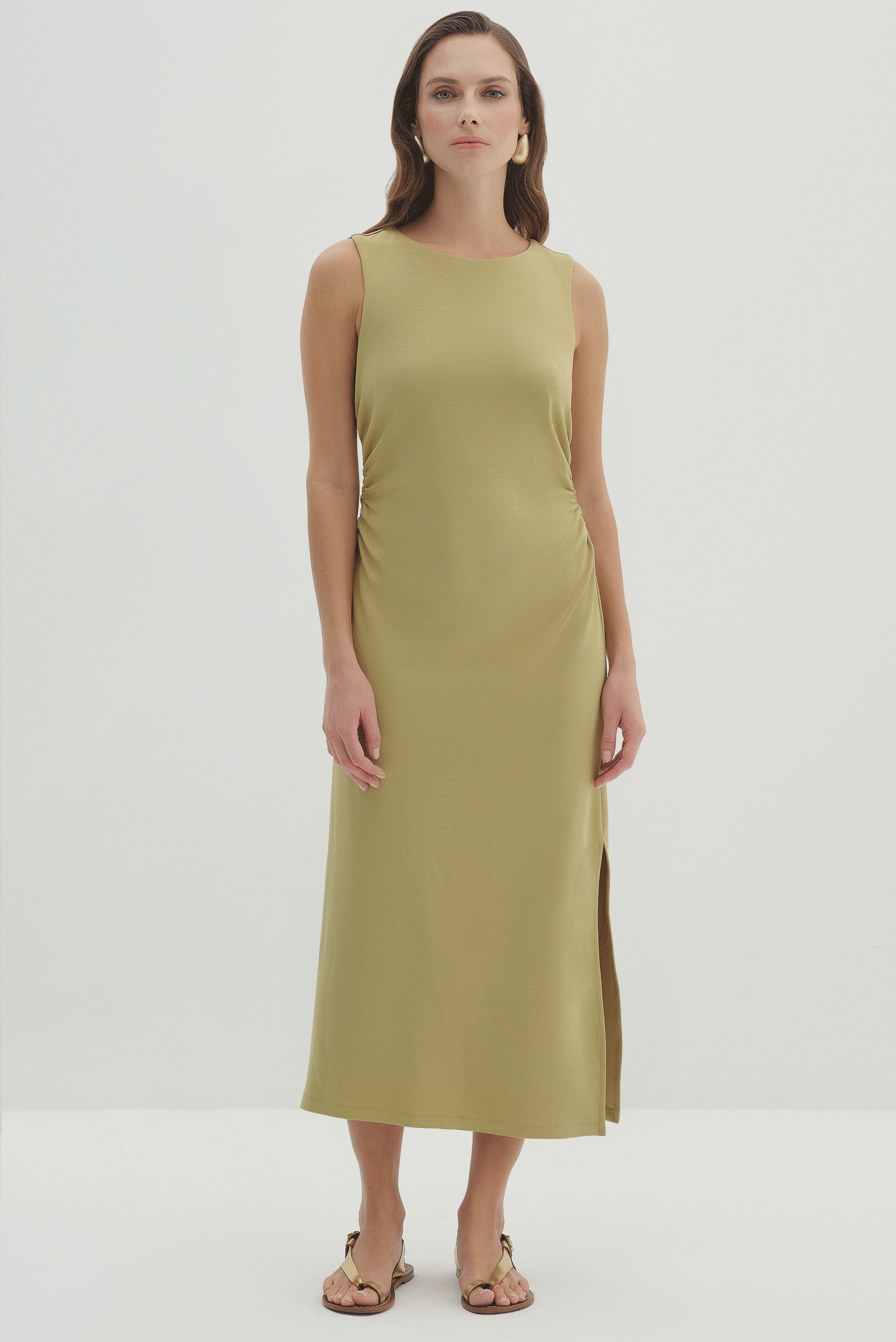 Yırtmaç Detaylı Büzgülü Elbise