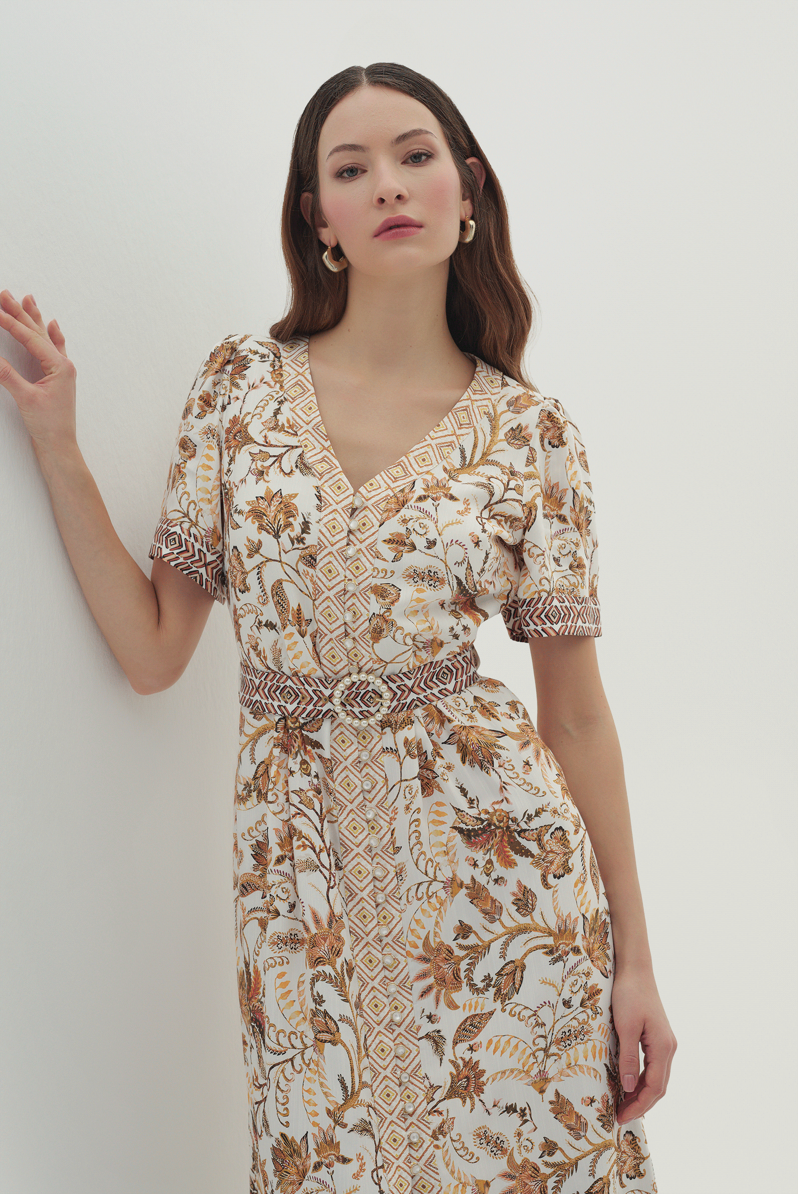 Kemer Detaylı Desenli Elbise