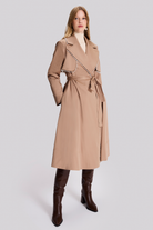 Boncuk Detaylı Trençkot