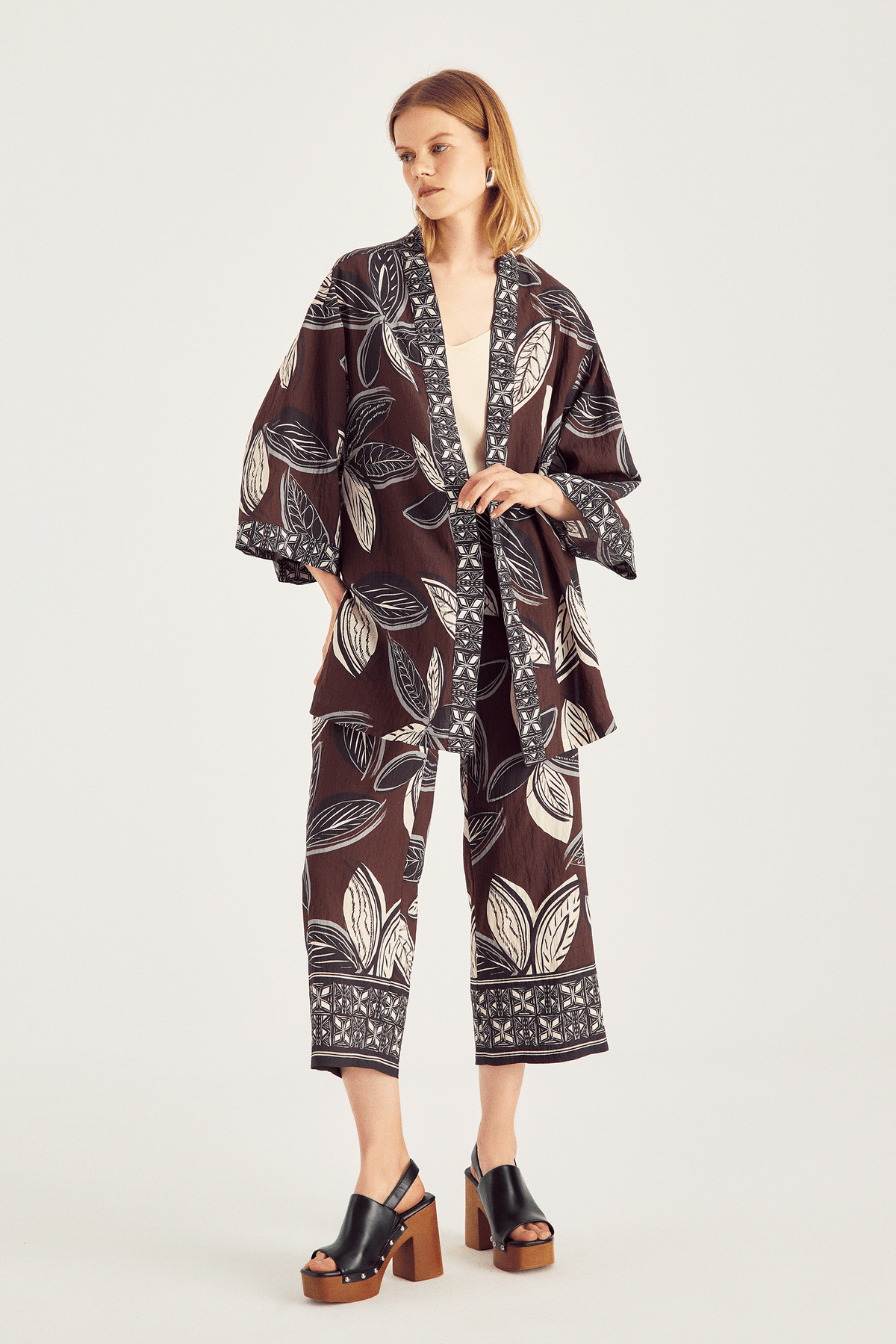 Yaprak Desen Kimono