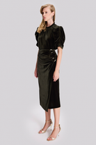 Aksesuar Detaylı Midi Boy Kadife Etek