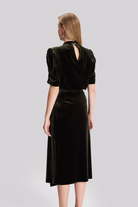 Aksesuar Detaylı Midi Boy Kadife Etek