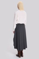 Yırtmaçlı Midi Boy Etek