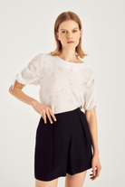 Pile Detaylı Keten Şort