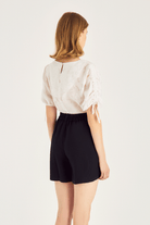 Pile Detaylı Keten Şort