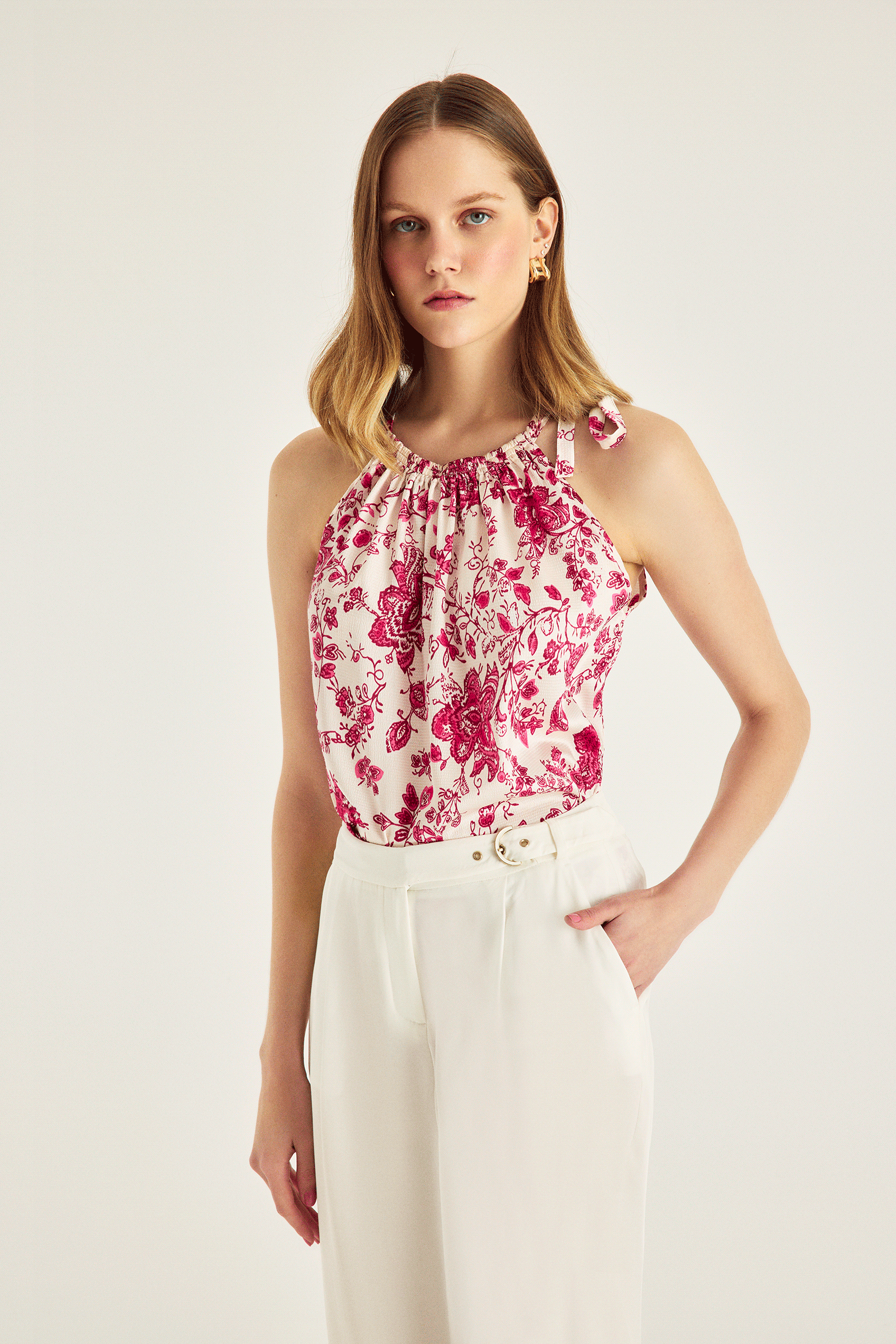 Kemer Detaylı Duble Paça Pantolon