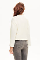 Bağcıklı Dökümlü Kısa Ceket