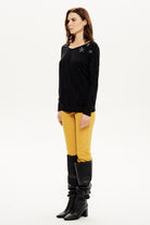 Yıldızlı Sırt Detaylı Triko Bluz