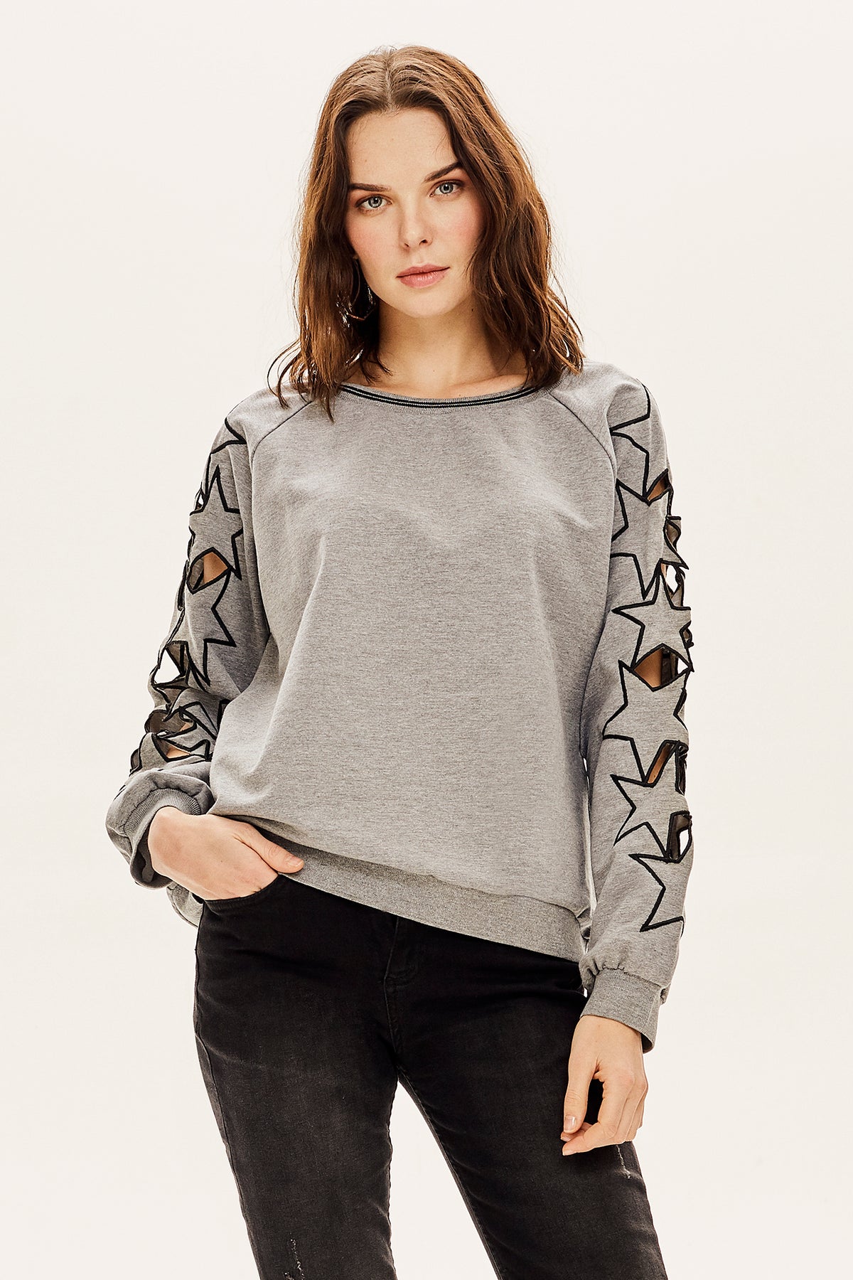Yıldız Nakışlı Sweatshirt