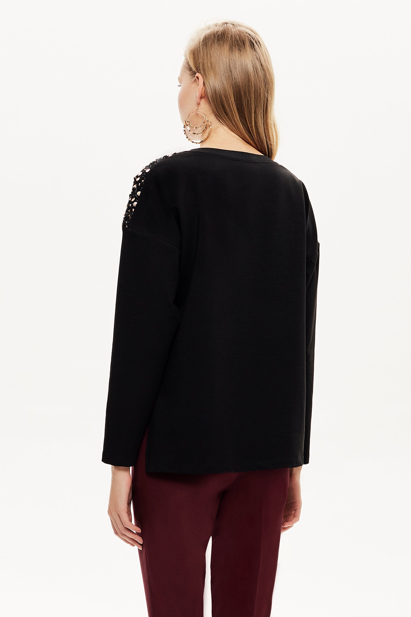 Pul İşlemeli SweatShirt