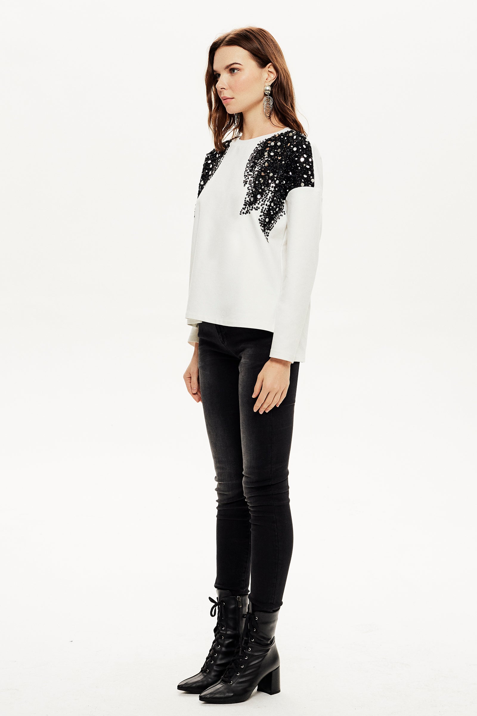 Pul İşlemeli SweatShirt