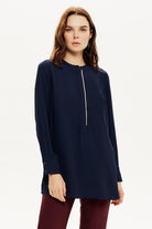 Yakası Zincirli Tunik