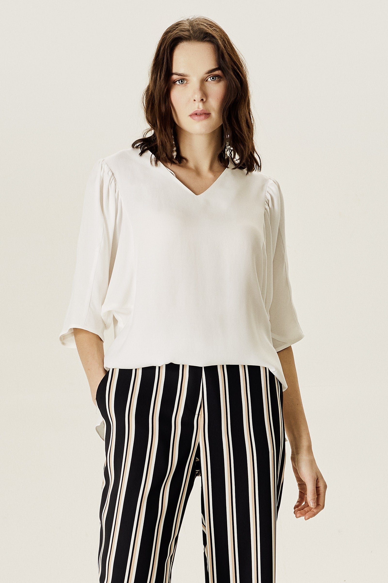 Yarasa Kollu Dökümlü Bluz