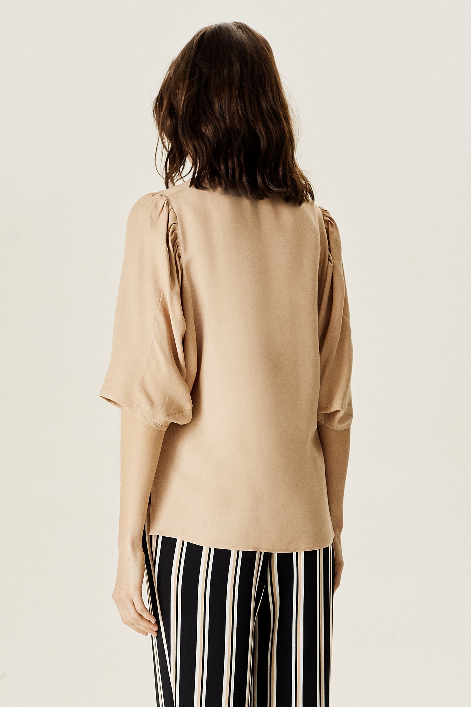 Yarasa Kollu Dökümlü Bluz