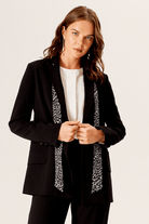 Fularlı Cep Detaylı Blazer Ceket