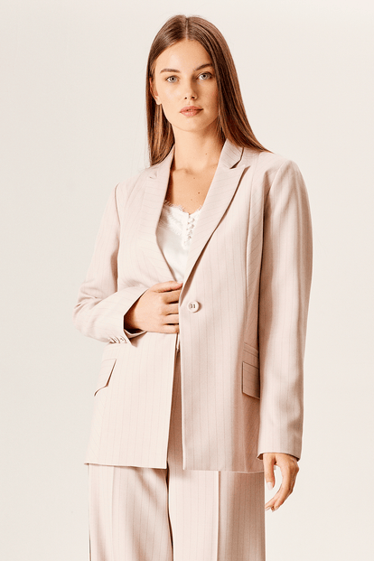 Fularlı Cep Detaylı Blazer Ceket