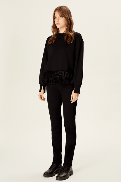 Kadife Fırfırlı Sweatshirt