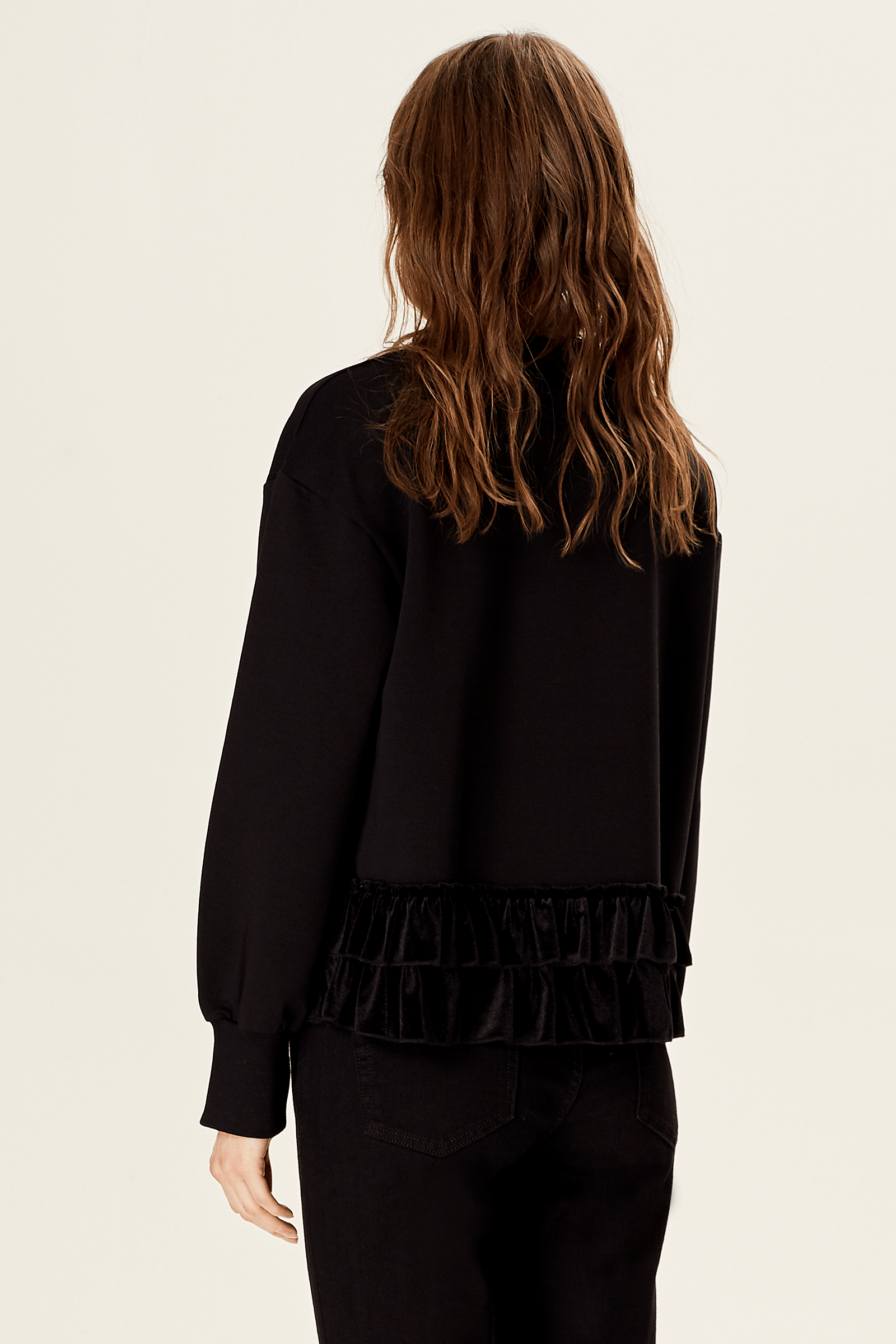 Kadife Fırfırlı Sweatshirt