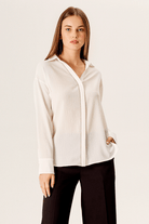 Zincir aksesuarlı Gömlek