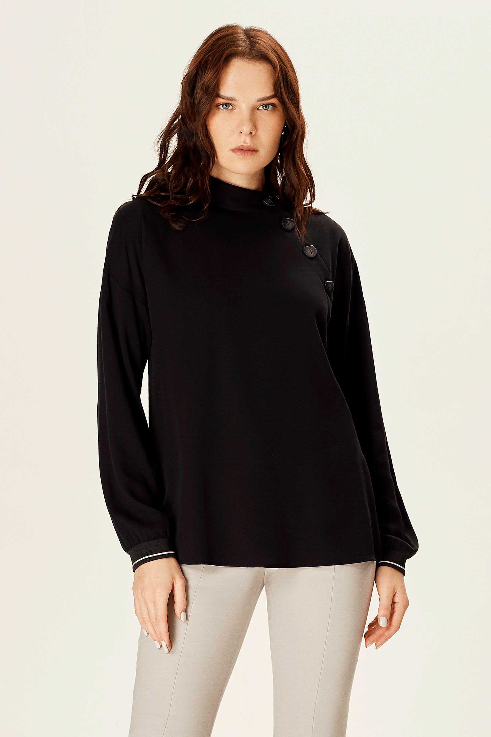 Balıkçı Yaka Düğmeli Bluz