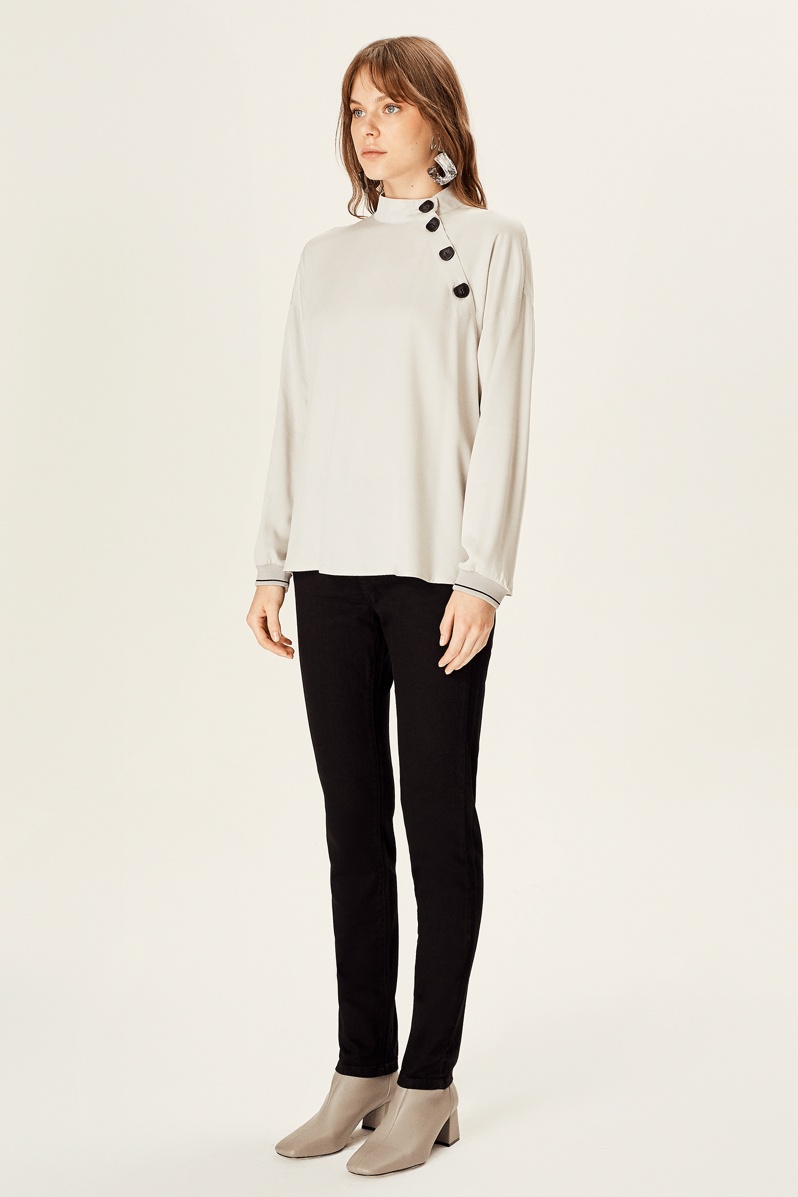 Balıkçı Yaka Düğmeli Bluz