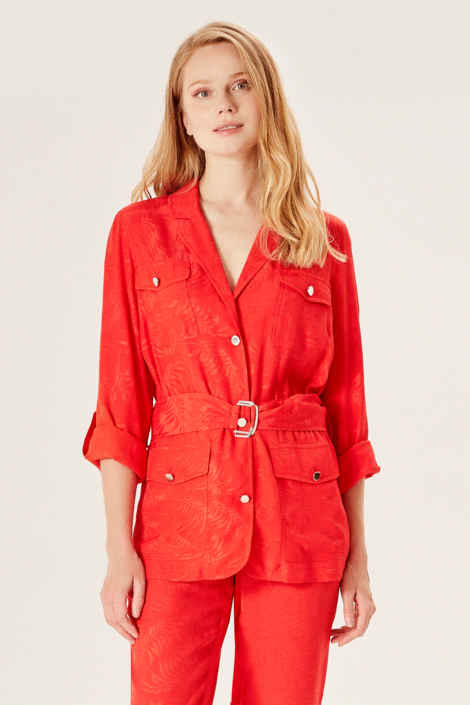 Beli Kuşaklı Jakarlı Ceket