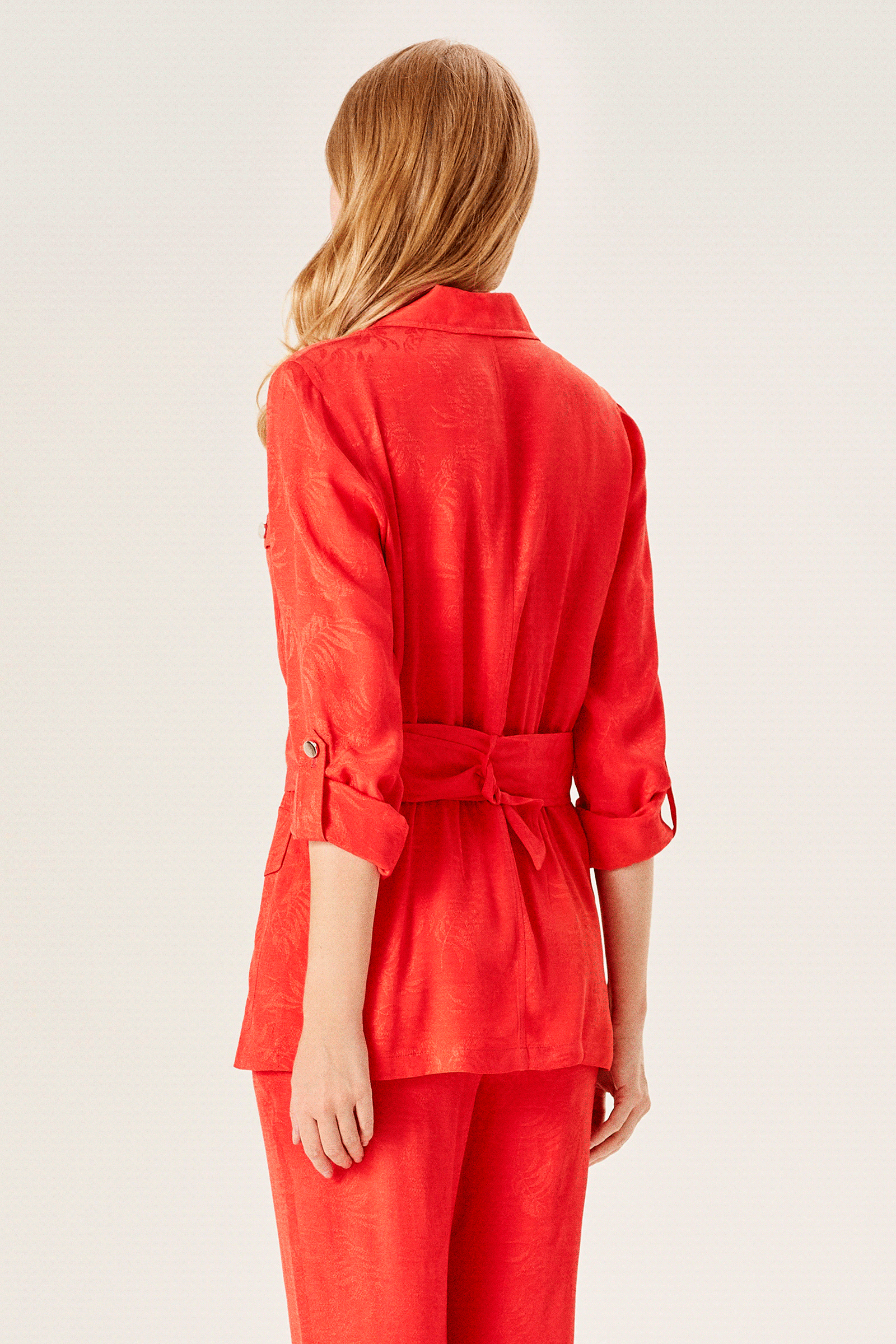 Beli Kuşaklı Jakarlı Ceket