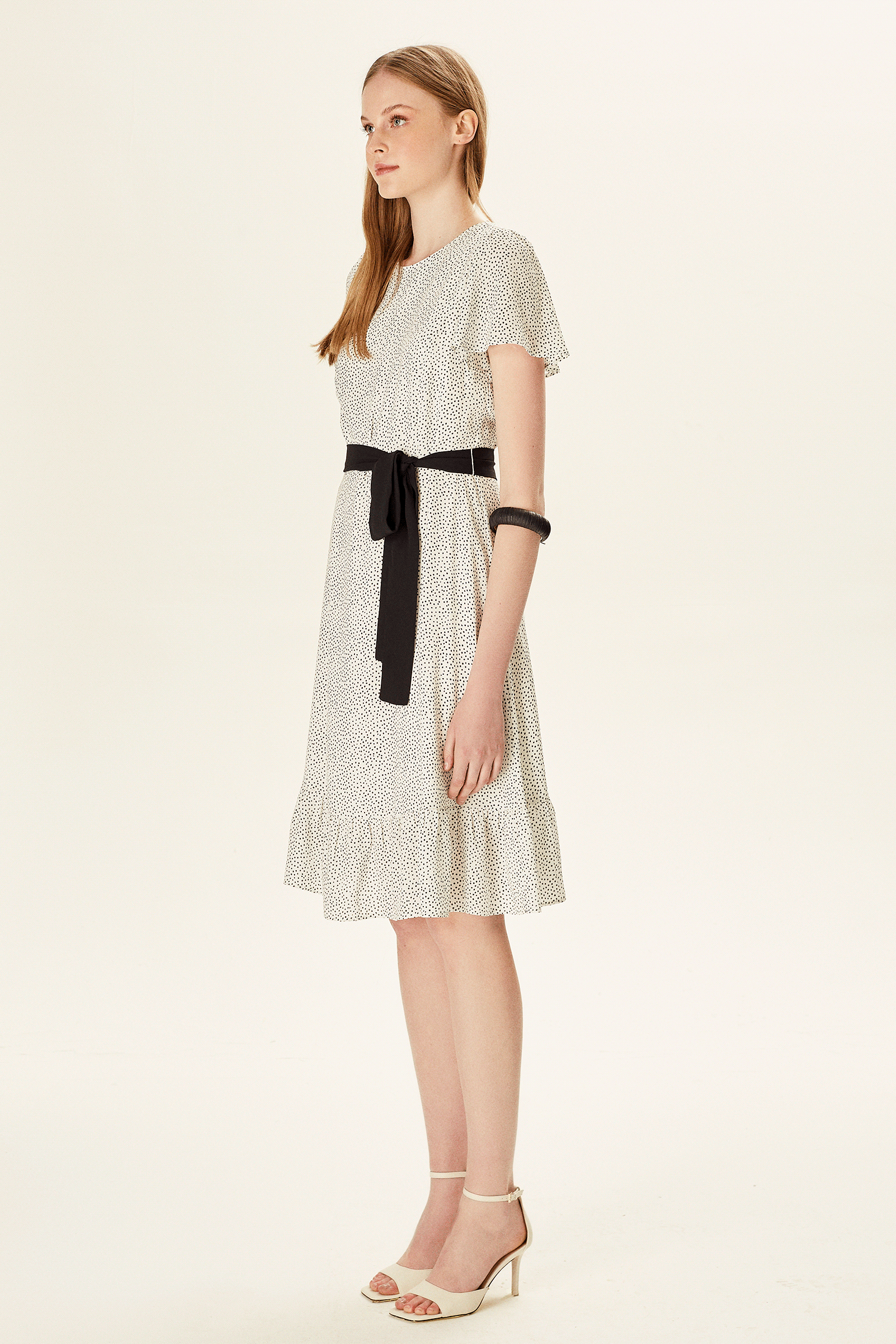 Beli Kuşaklı Elbise