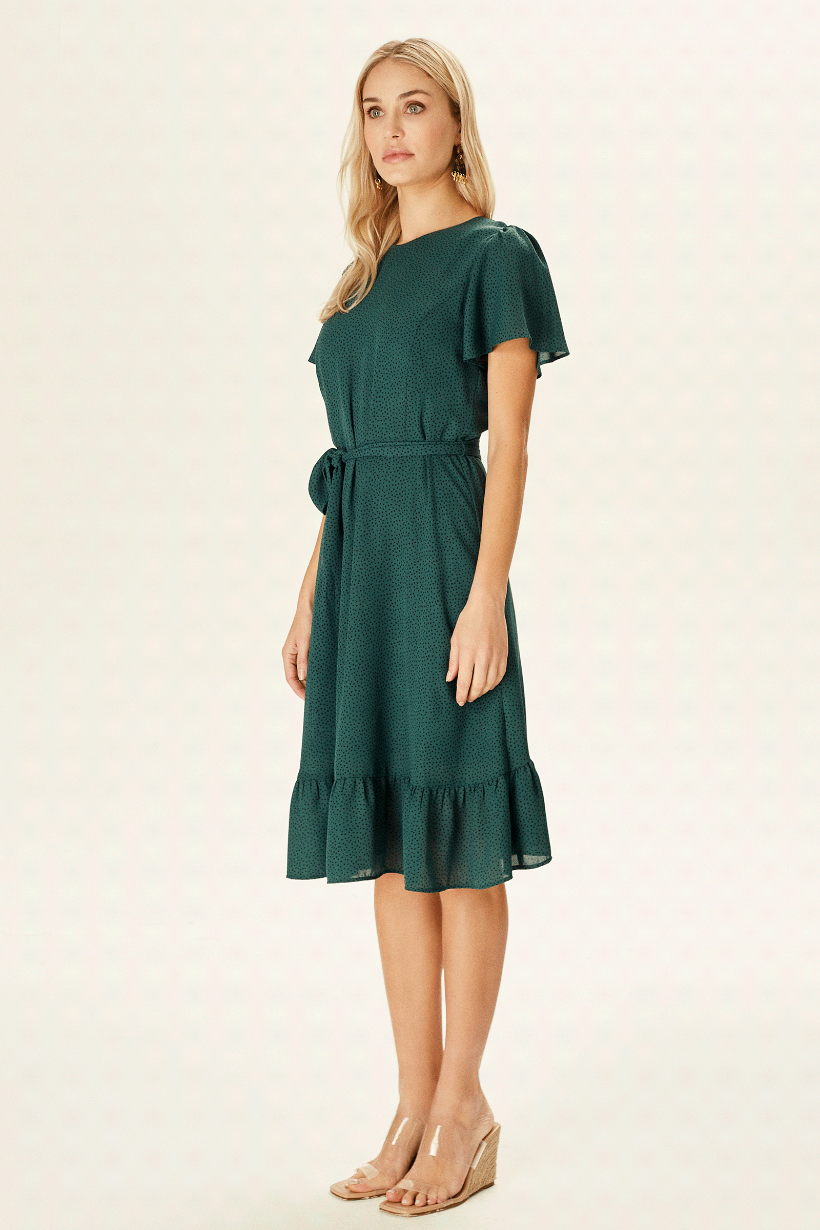 Beli Kuşaklı Elbise