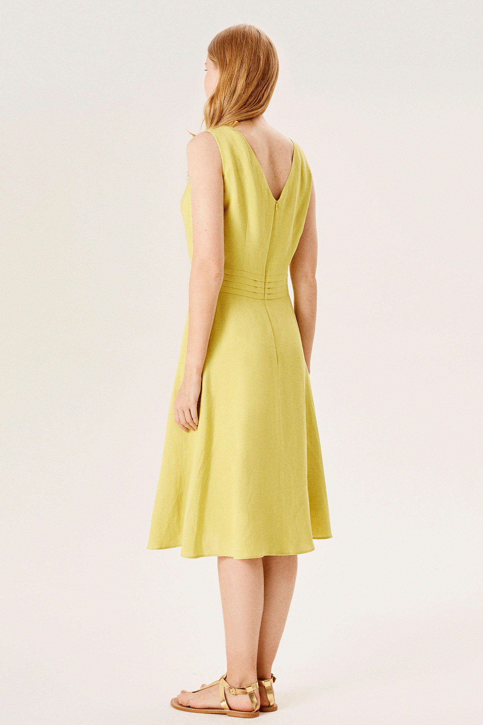 Bel Detaylı Keten Karışımlı Elbise