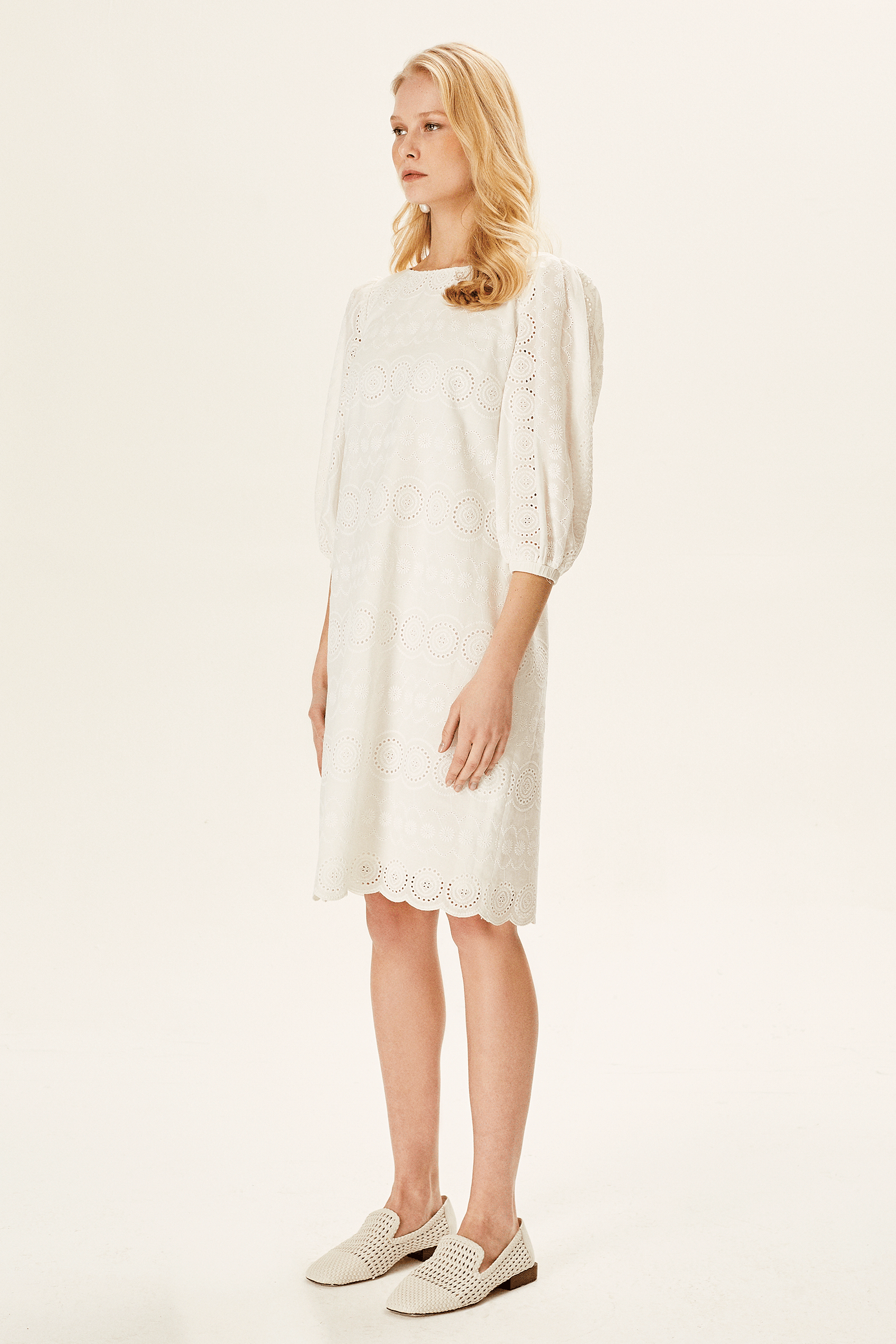 Balon Kollu Brode Elbise