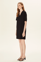 Yarım Kollu V Yakalı Pile Detaylı Elbise