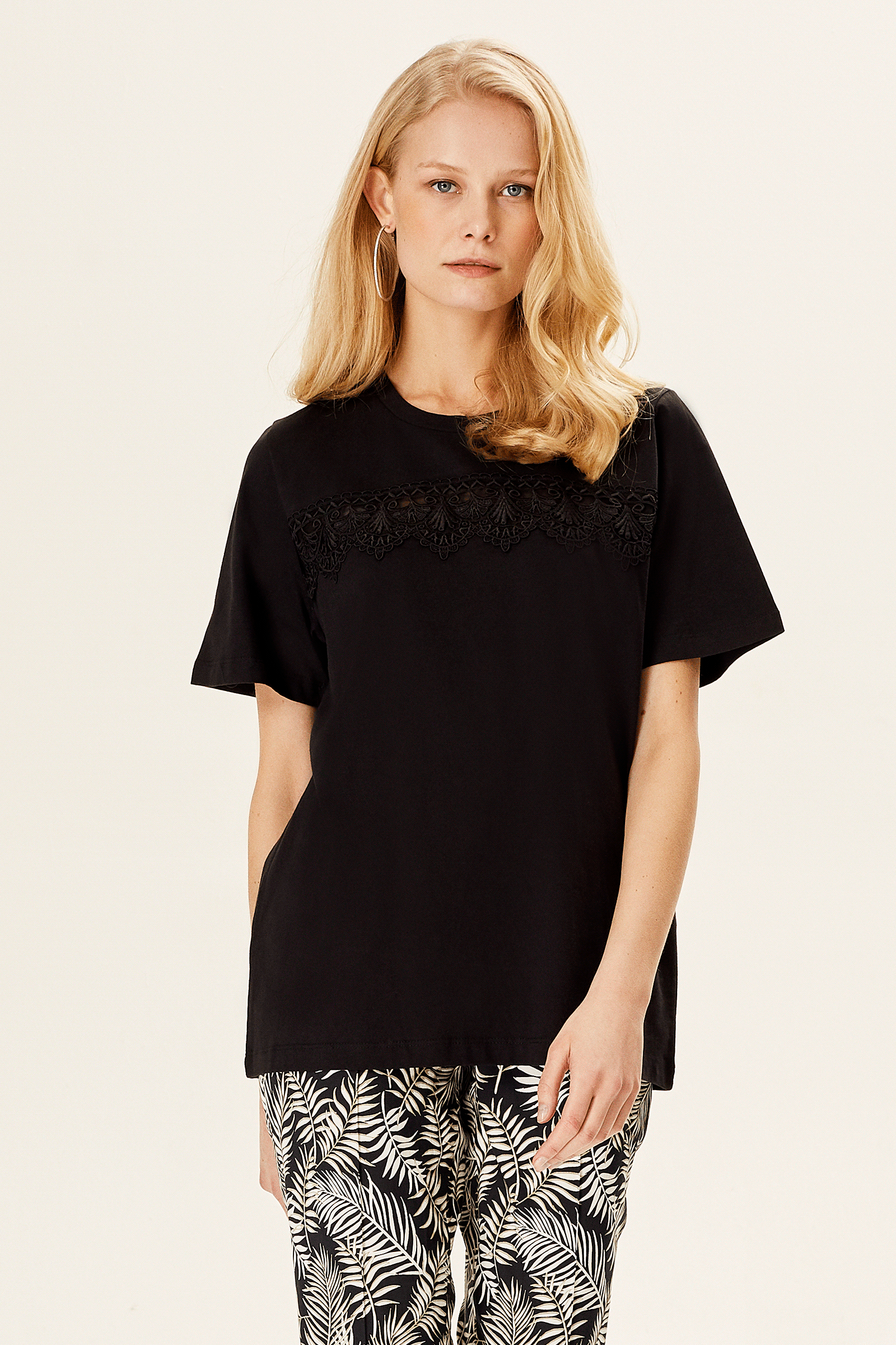 Dantelli T-Shirt