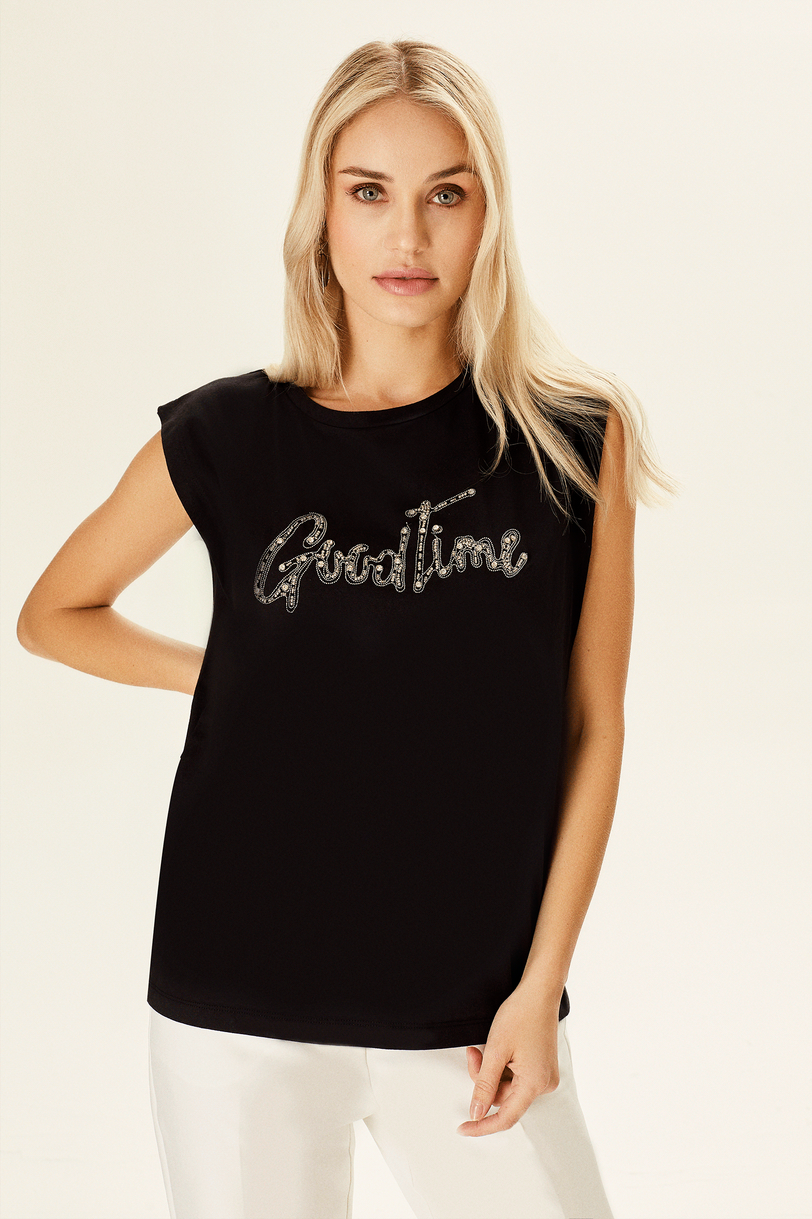 Taş Nakışlı T-Shirt