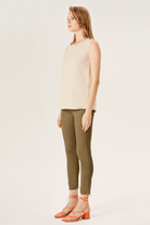 Yaka Detaylı Keten Bluz