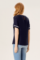 Zincir Aksesuarlı Yarım Kollu Keten Karışımlı Bluz