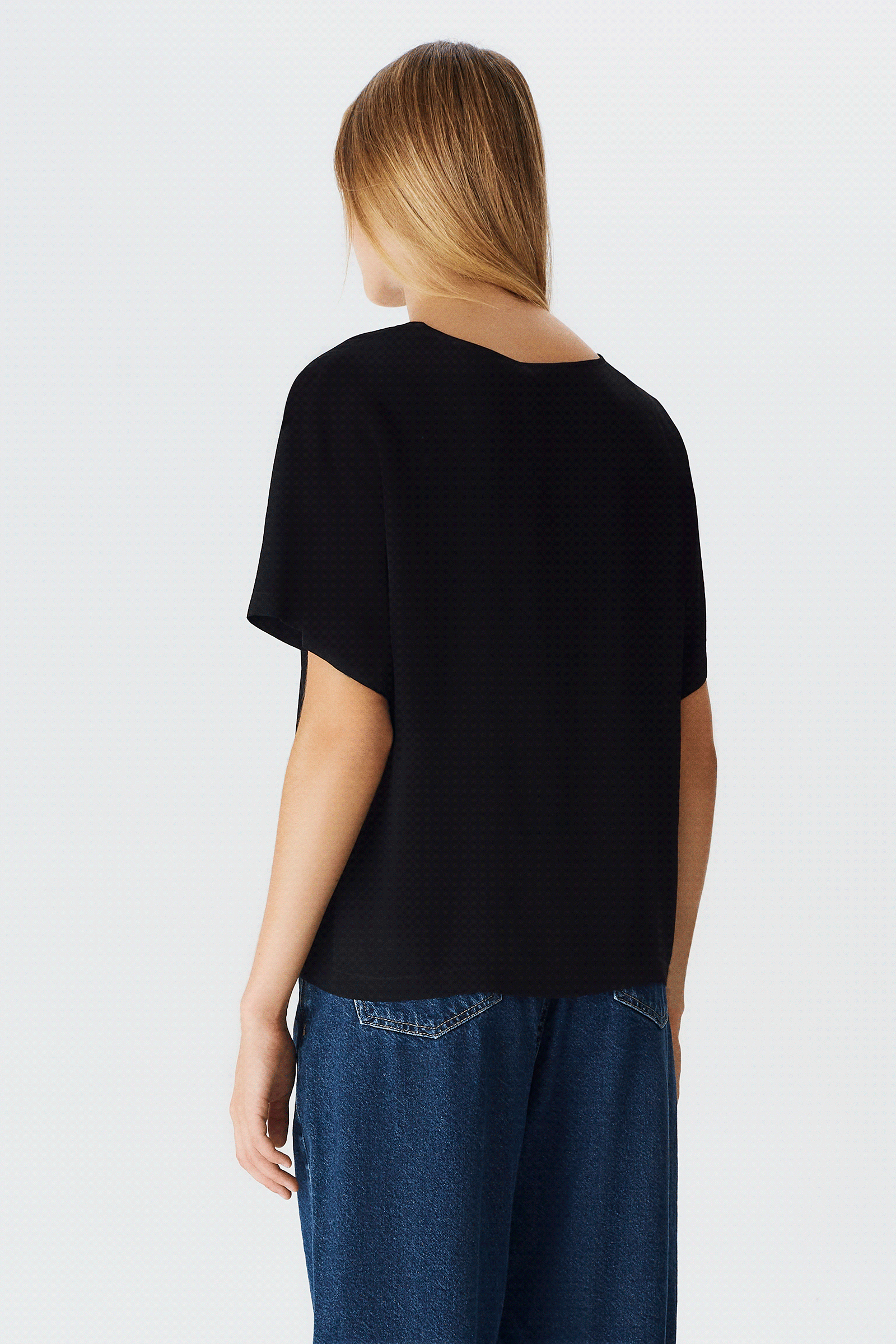 Yarım Kollu Geniş Kesim Bluz