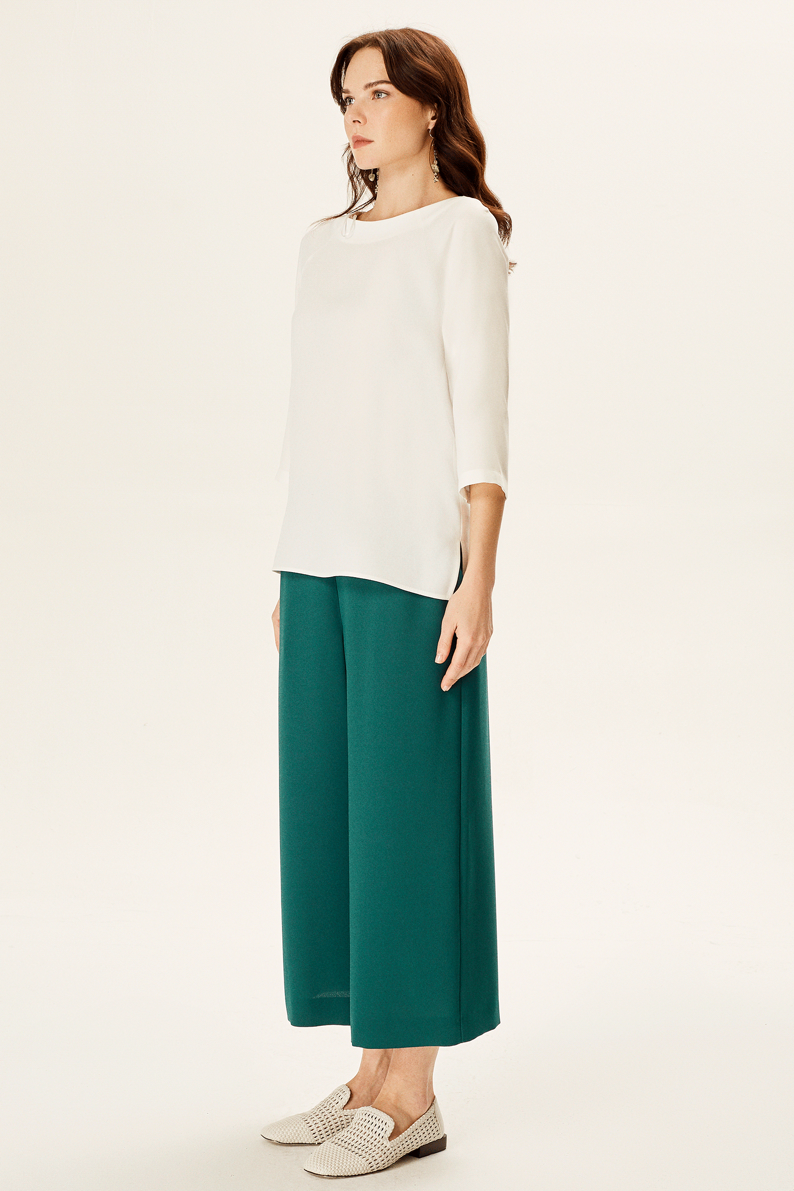 Yanı Yırtmaçlı Arkası Uzun Bluz