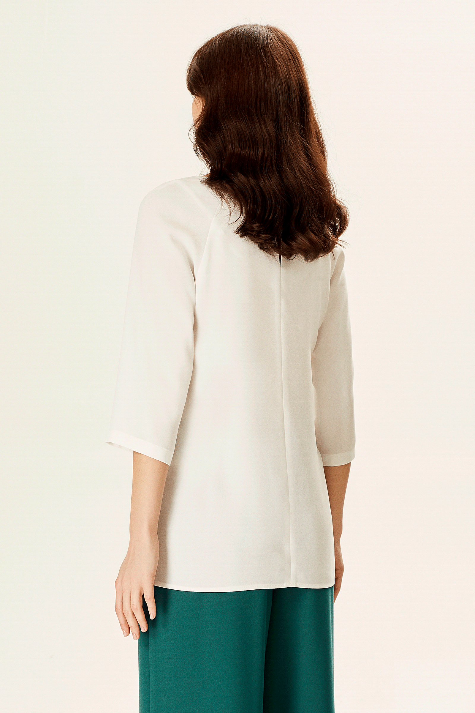 Yanı Yırtmaçlı Arkası Uzun Bluz