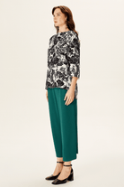 Yanı Yırtmaçlı Arkası Uzun Bluz