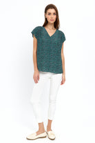 Omuzları Büzgülü Bluz