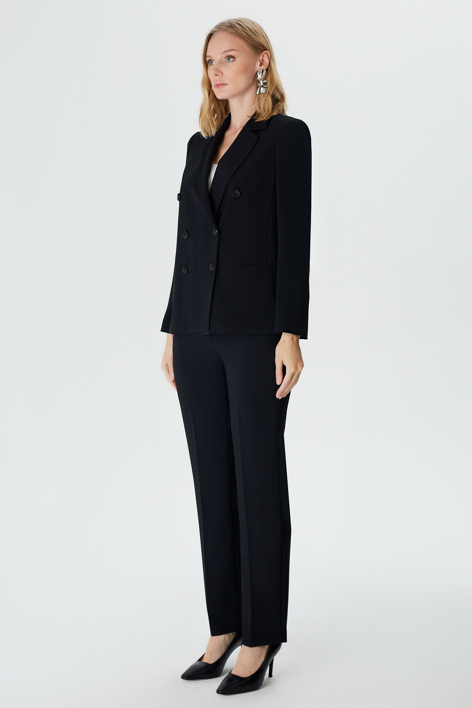 6 Düğmelli Klasik Ceket