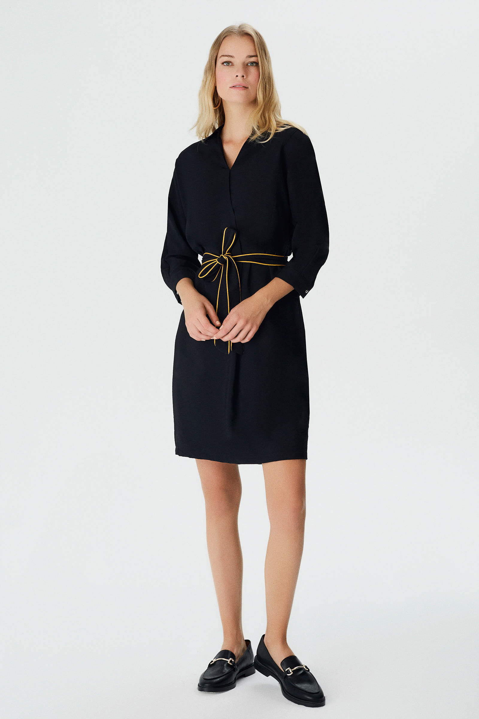 Yarasa Kol Gömlek Yakalı Elbise