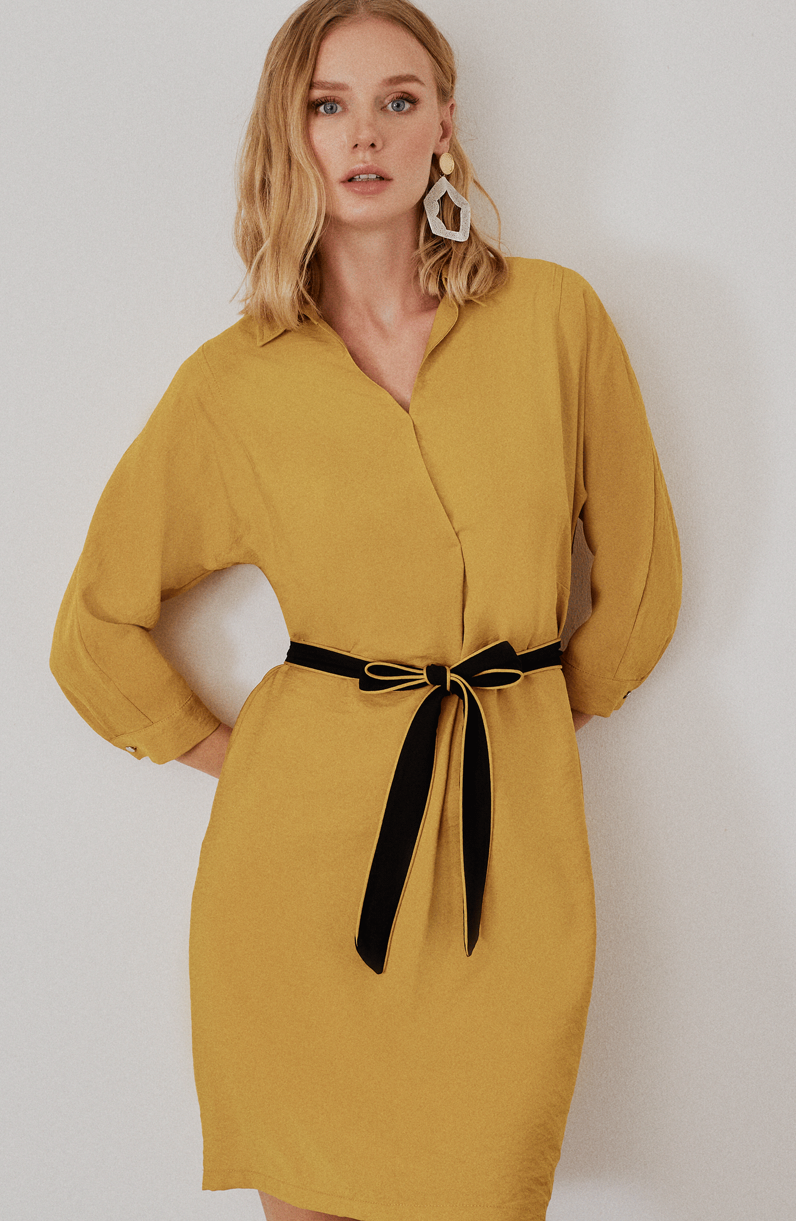 Yarasa Kol Gömlek Yakalı Elbise