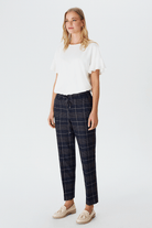 Bel Bağlamalı Latikli Pantolon