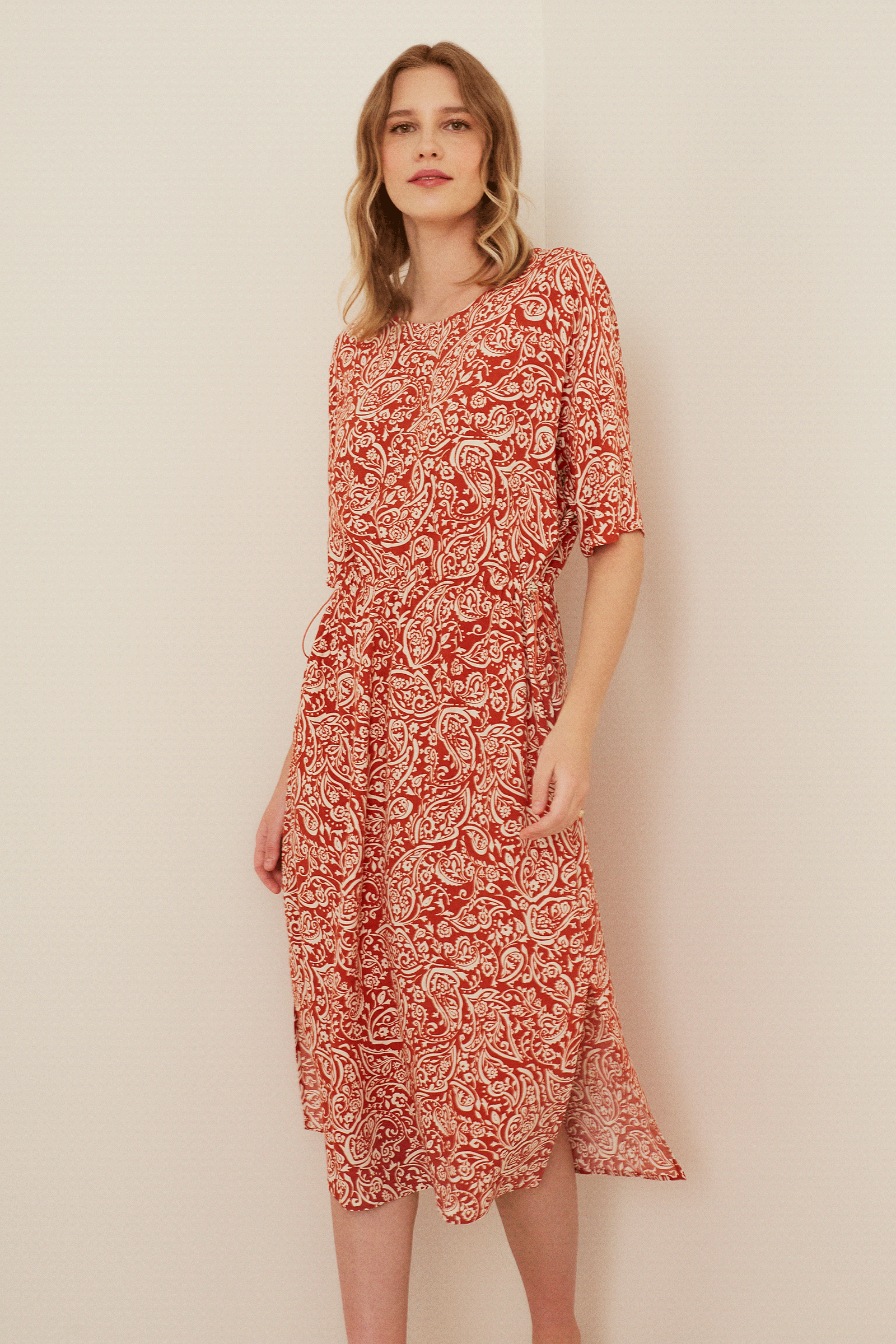 Beli Ayarlanabilir Büzgülü Midi Boy Elbise