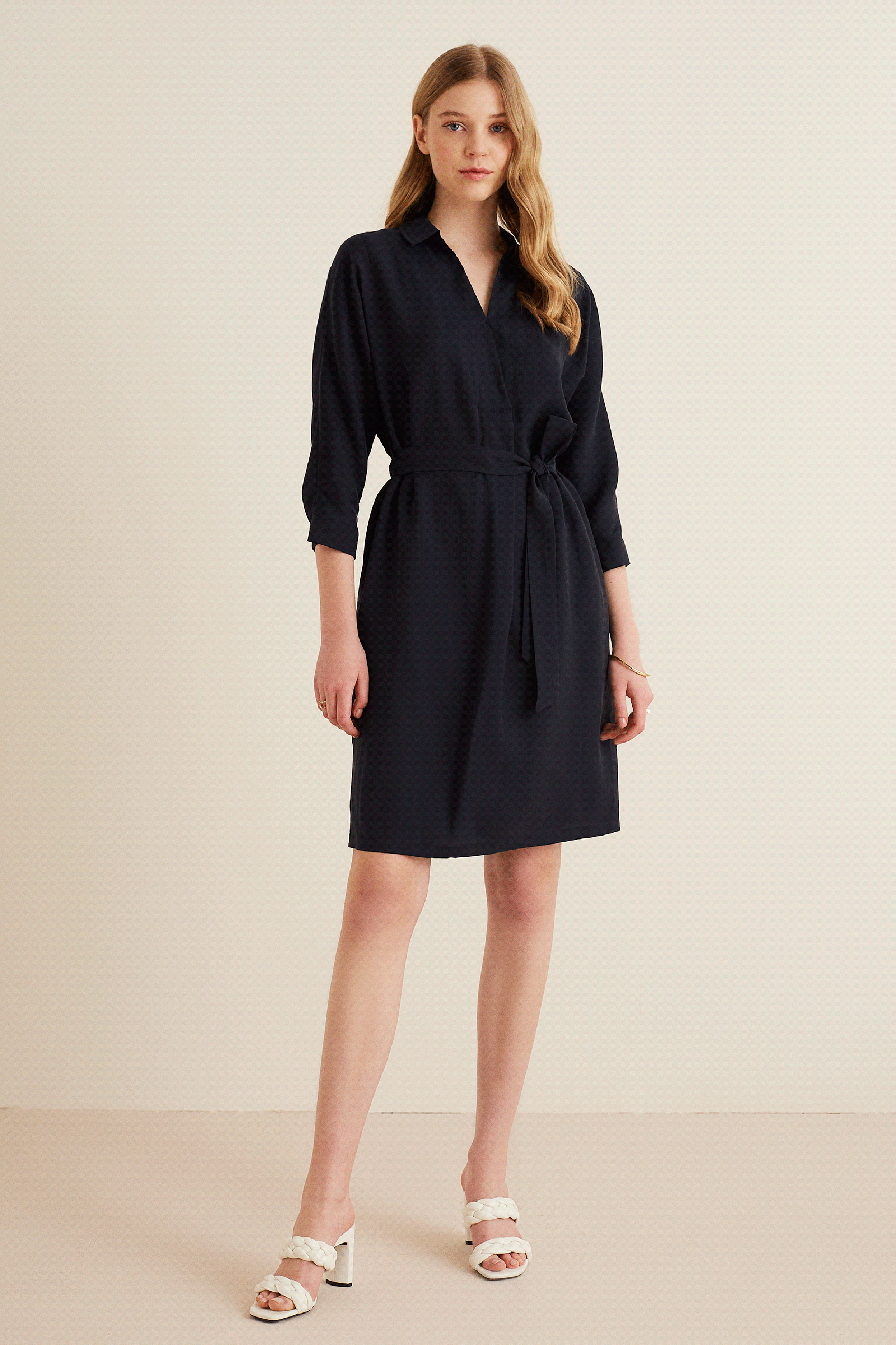 Yarasa Kol Gömlek Yakalı Elbise