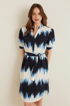 Yarım Patlı Beli Kuşaklı Poplin Elbise Modeli