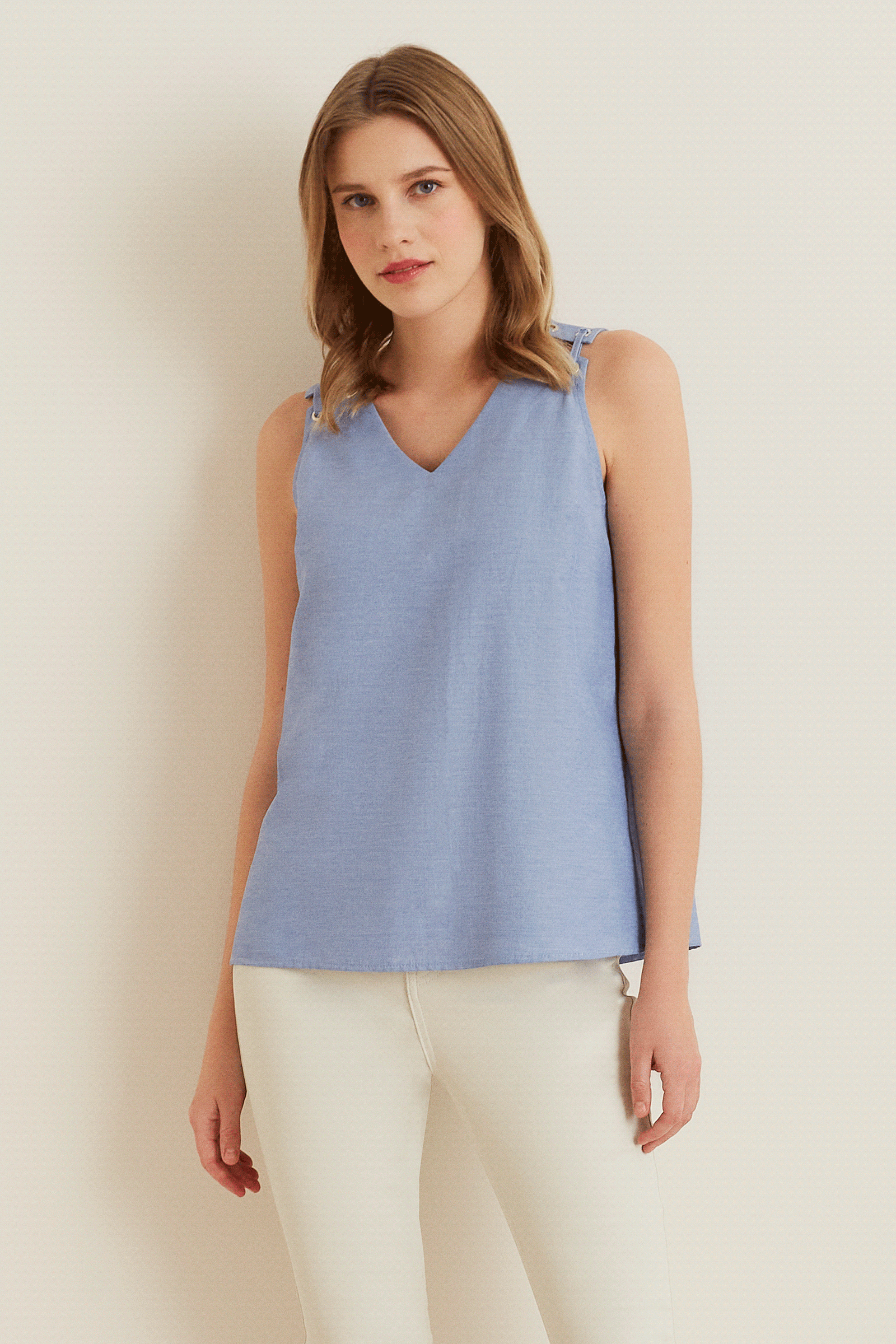 Omıuz Detaylı Kolsuz Bluz