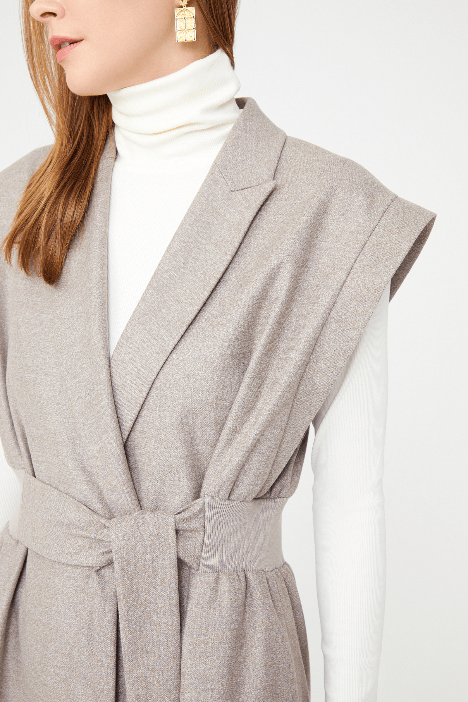 Beli Kuşaklı Yelek